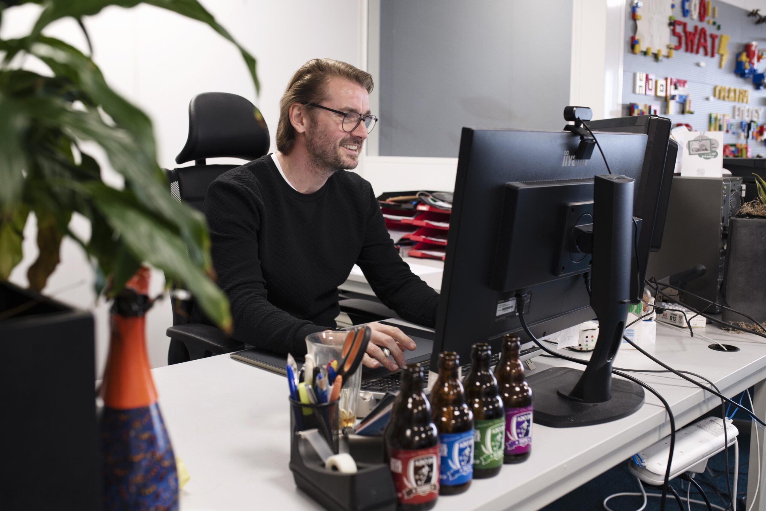 Lennart behind his desk